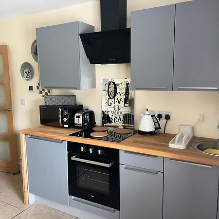 Claverley Hideaway Apartment Bridgnorth Wolverhampton Exterior photo
